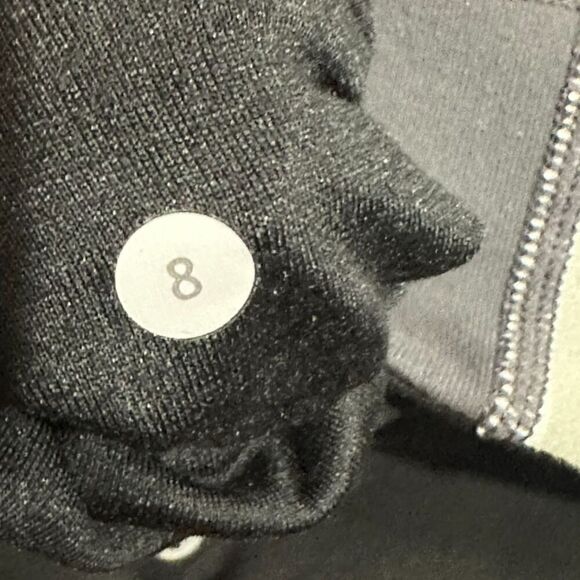 Lululemon Grove Cropped Pants Women's 8‎ Black Gray Stretch Breathable Yoga - Picture 4 of 7